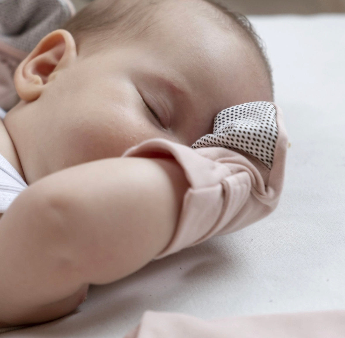 Viscose Bamboo + Organic Cotton Baby Mitts - Rose