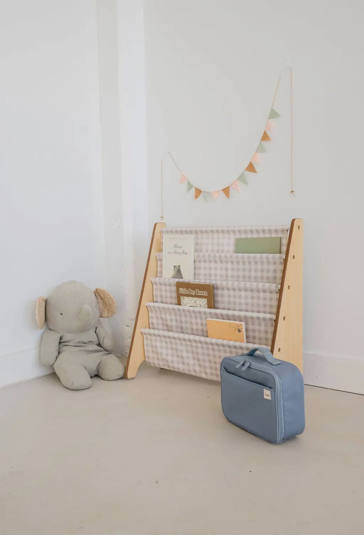 Recycled Fabric Kids Book Rack -Beige 
Gingham